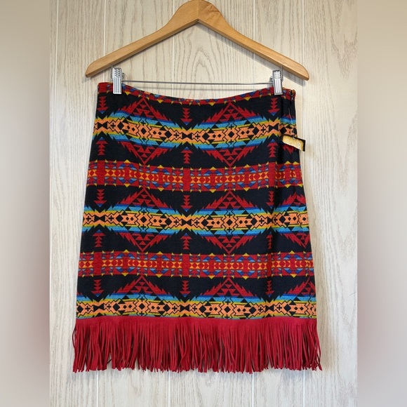 Cowgirl Justice Southwest Fringe Skirt Size M NWT - Picture 3 of 3